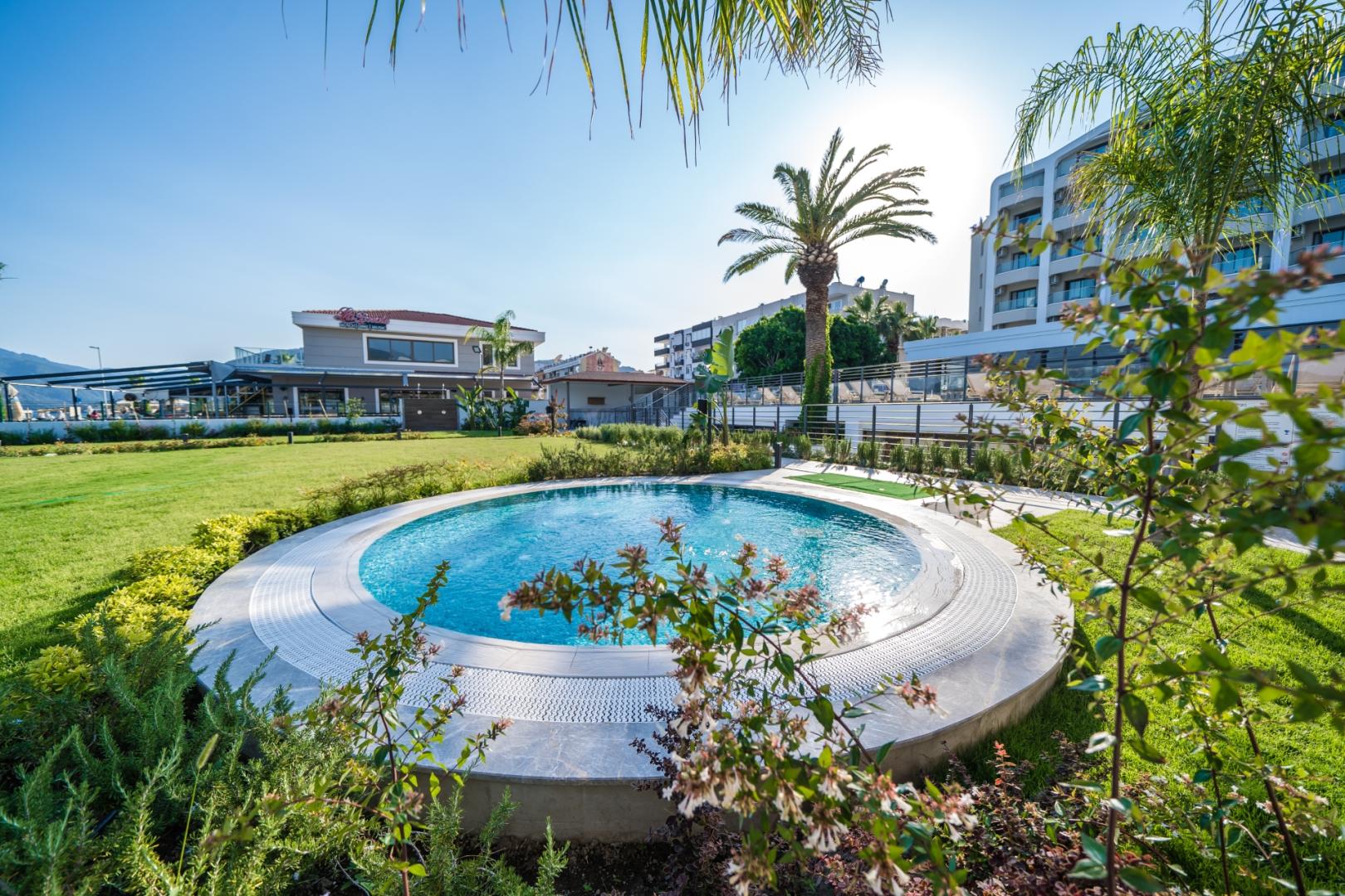 Premier Nergis Beach Hotel image 0