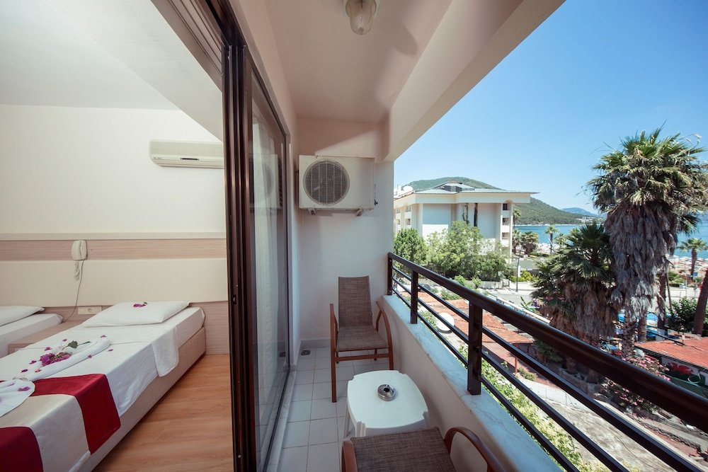 Portofino Hotel Marmaris image 2