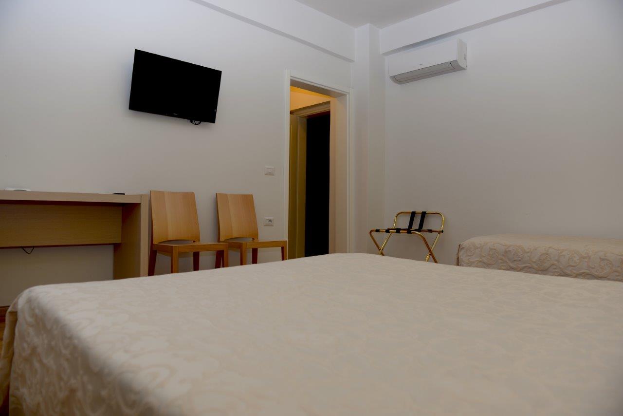 Grand White City Hotel foto 2
