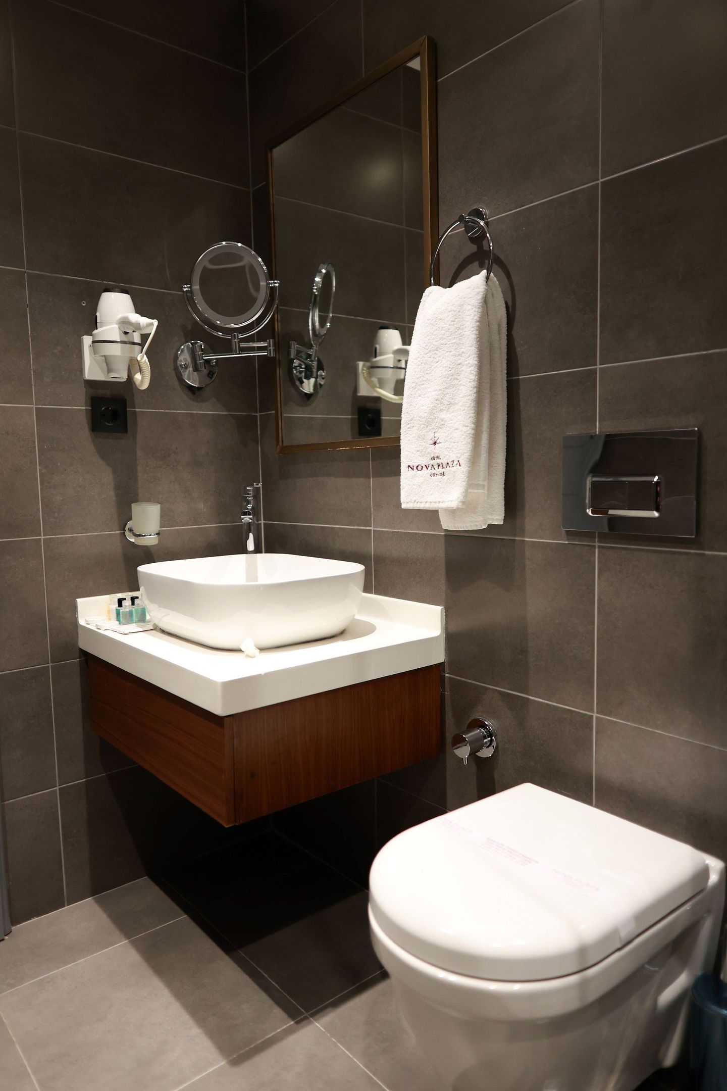 Nova Plaza Crystal Hotel image 2