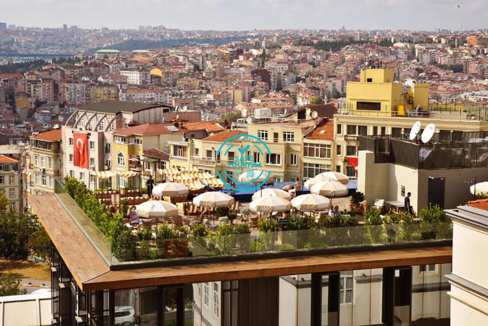 Elan Hotel image 1