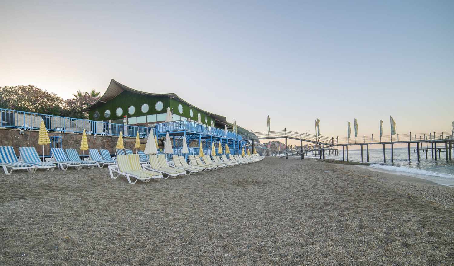 Beach Club Doganay image 2