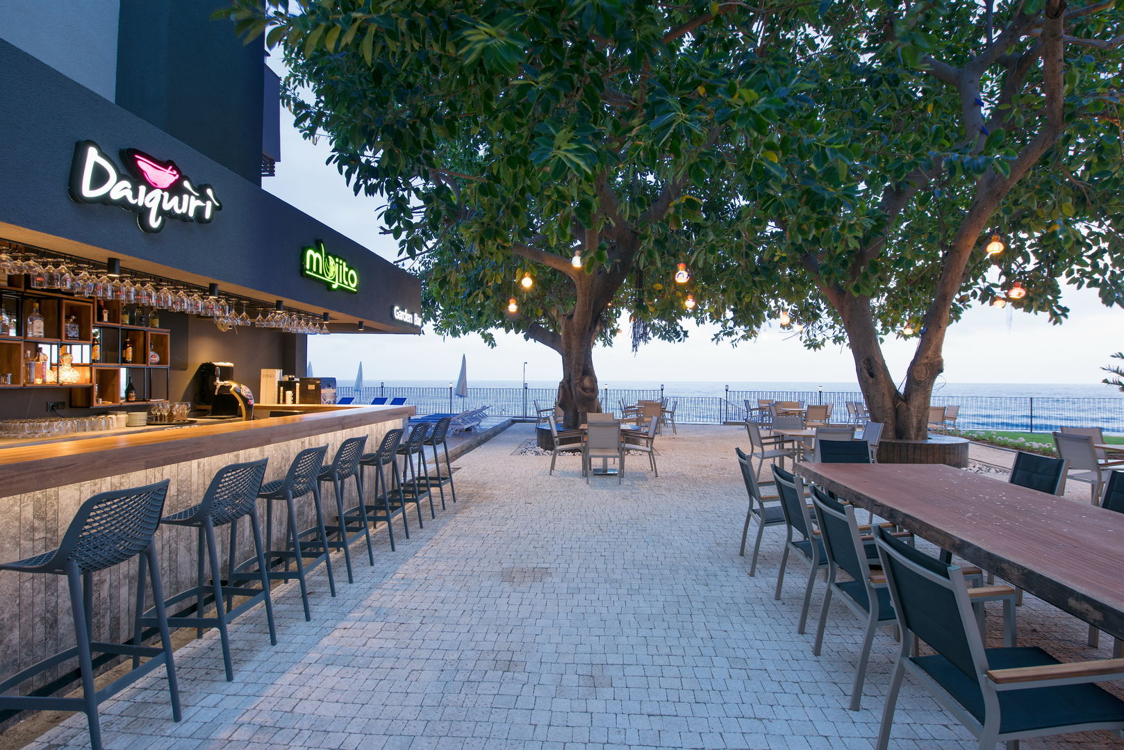 Floria Beach Hotel image 2