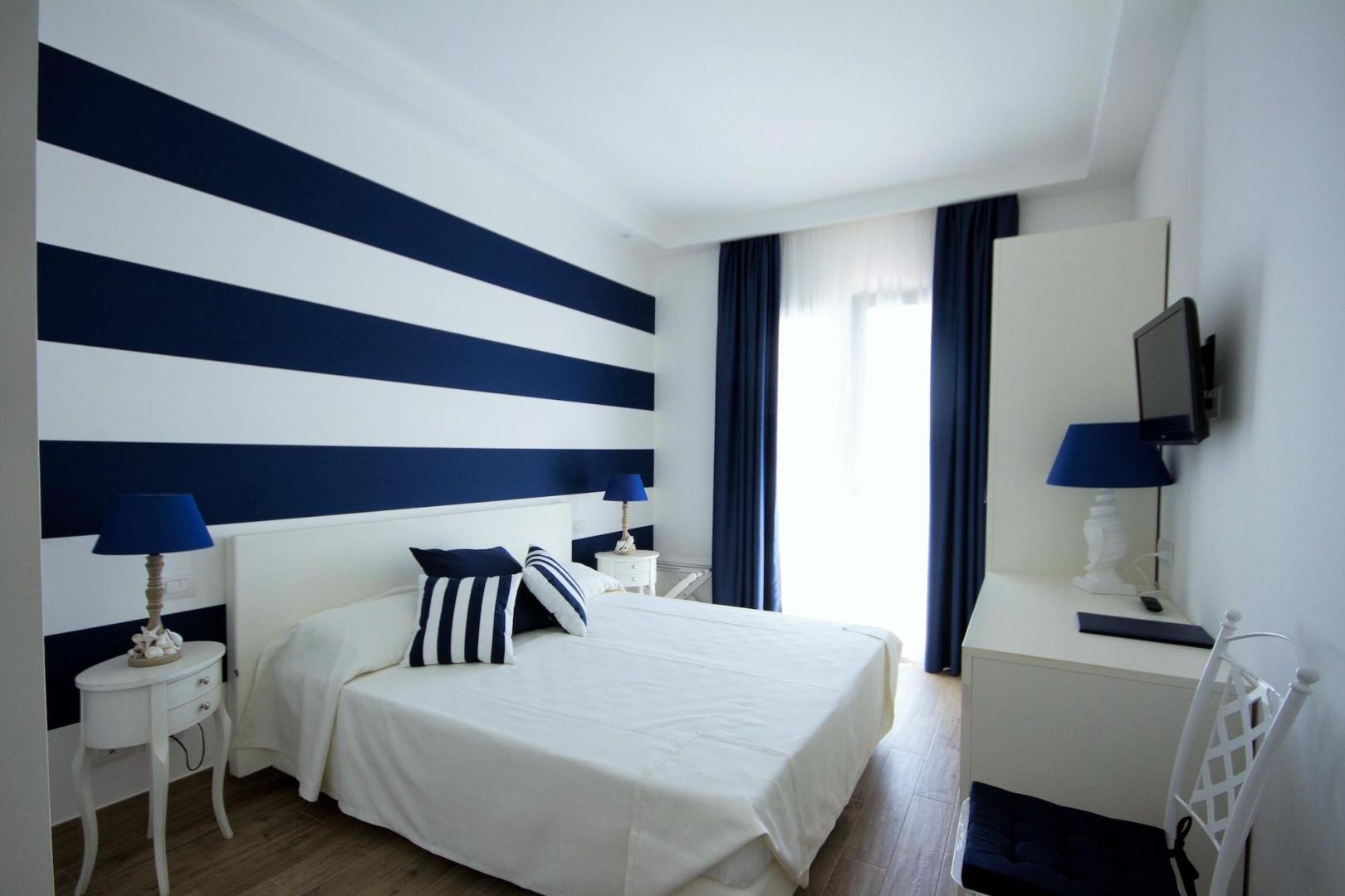 Kamer met tweepersoonsbed — Hotel Nautilus