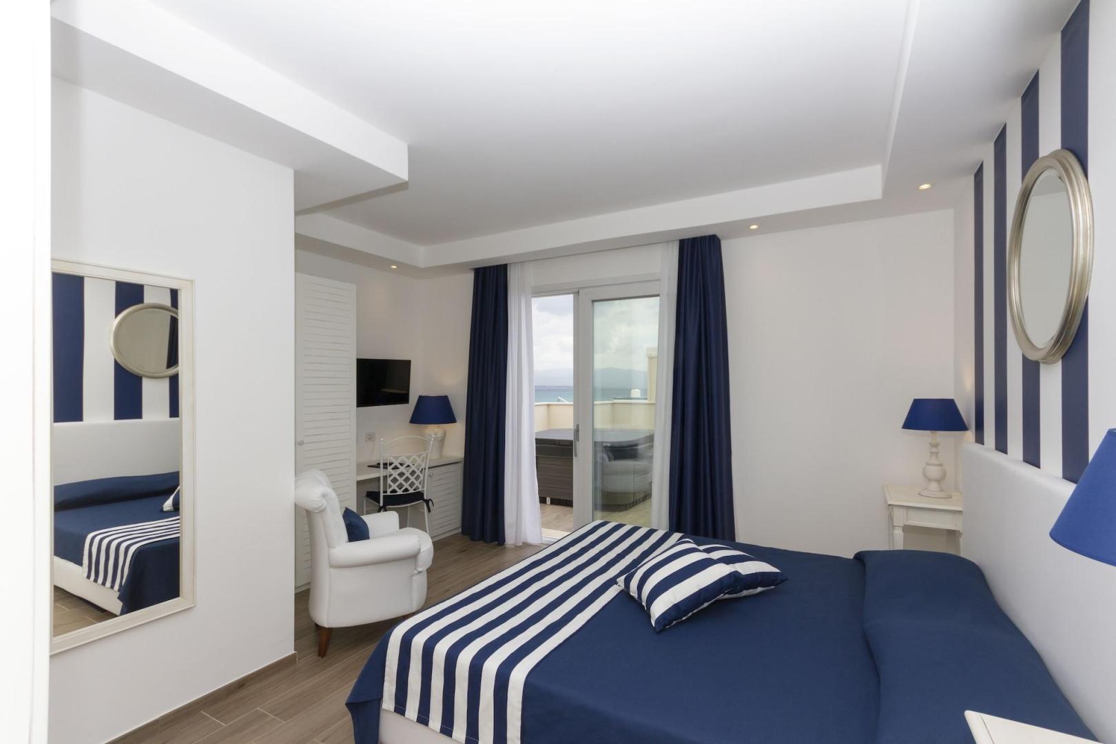 Suite met zithoek — Hotel Nautilus