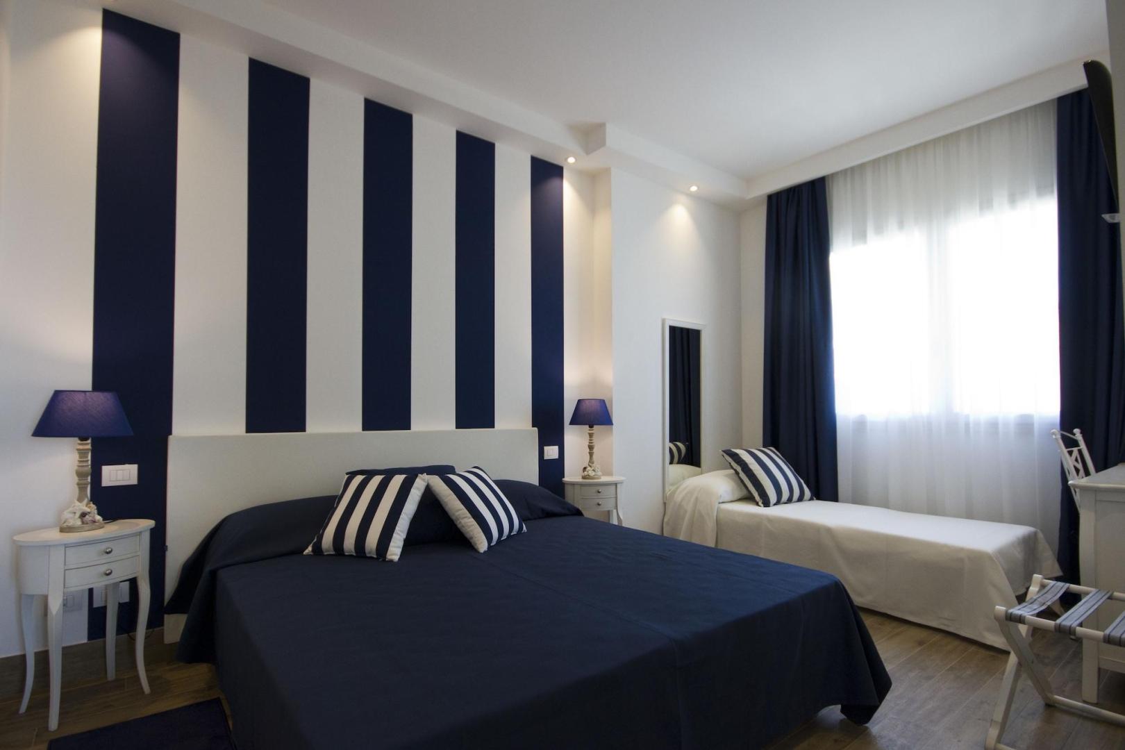 Kamer met twee aparte bedden — Hotel Nautilus