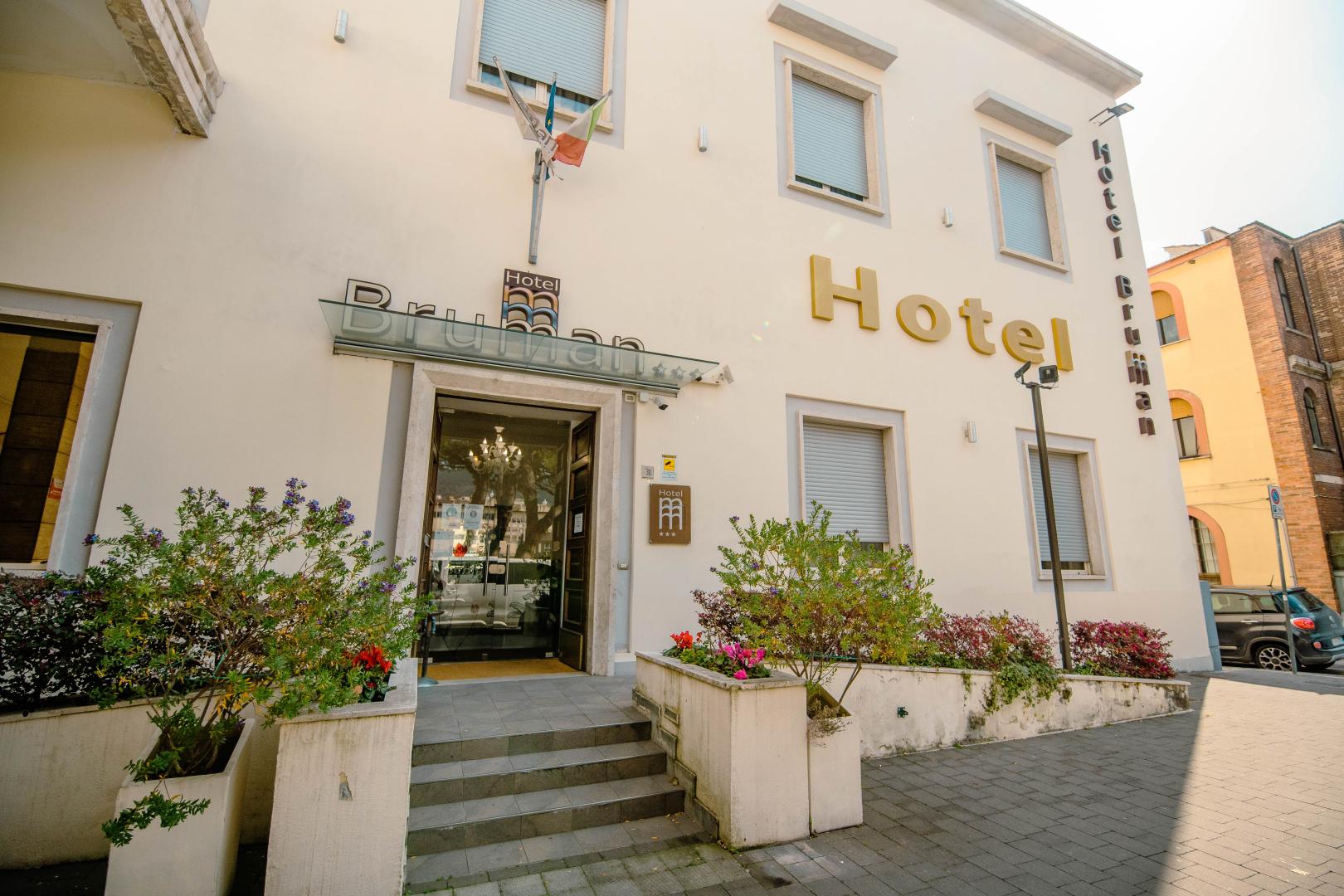 Hotel Bruman image 0
