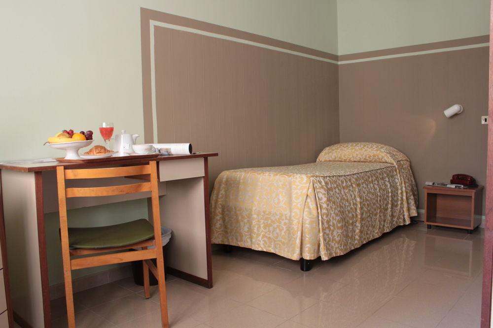 Hotel Plaza foto 18