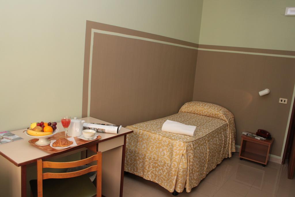 Hotel Plaza foto 26