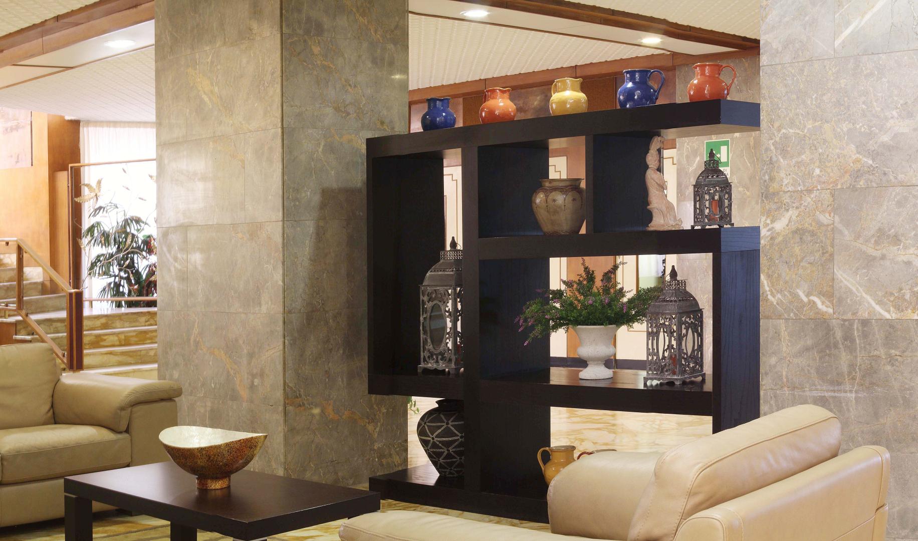 Hotel Plaza image 3