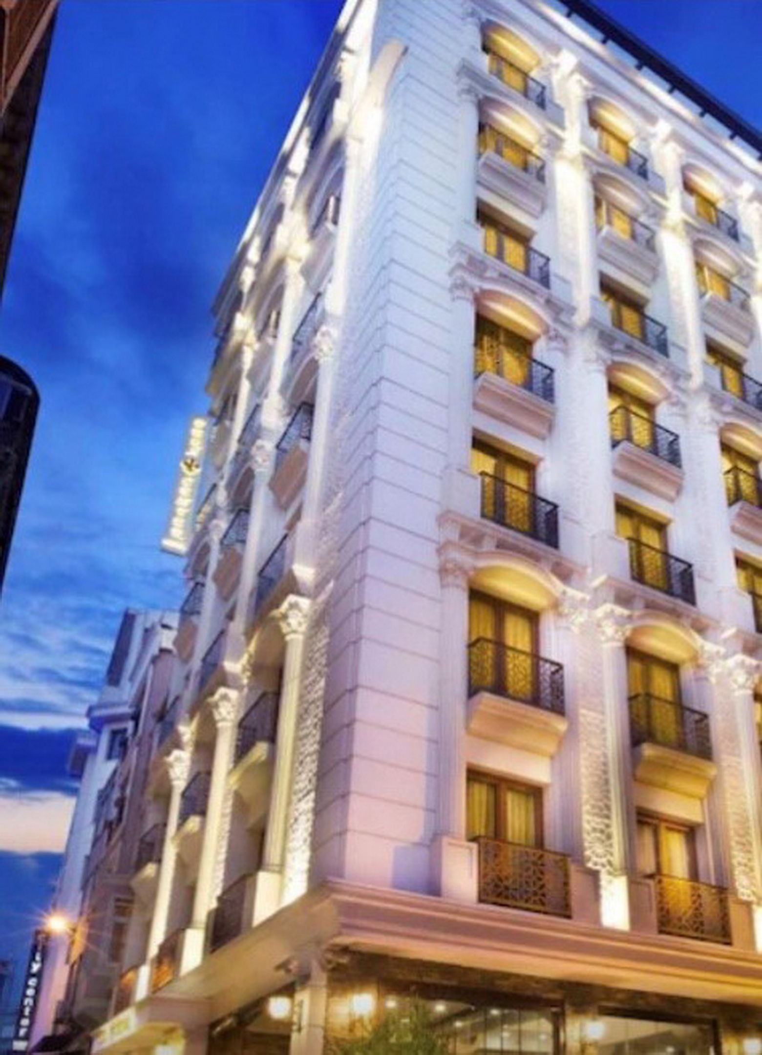 Pera Center Hotel image 2