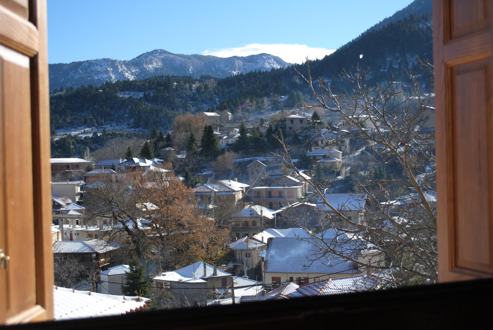 To Balcony Tis Agorianis foto 4