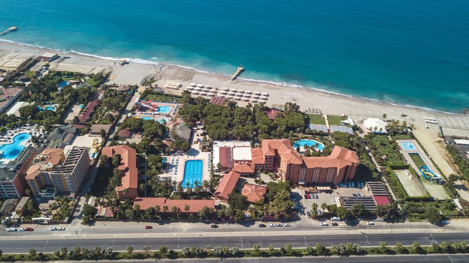 Club Turtas Beach Hotel image 1