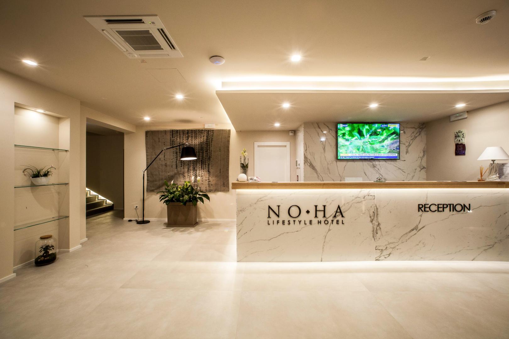 Lobby met receptie — Noha Lifestyle Hotel