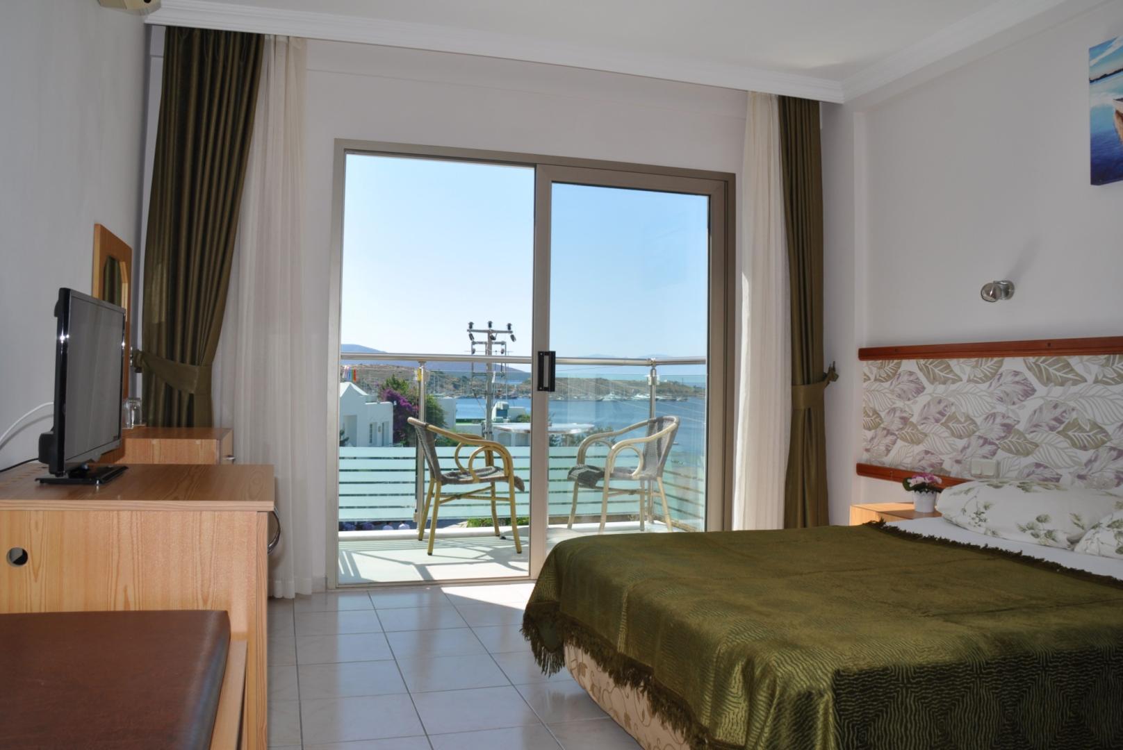 Kamer met zeezicht — Gün-Ay Otel