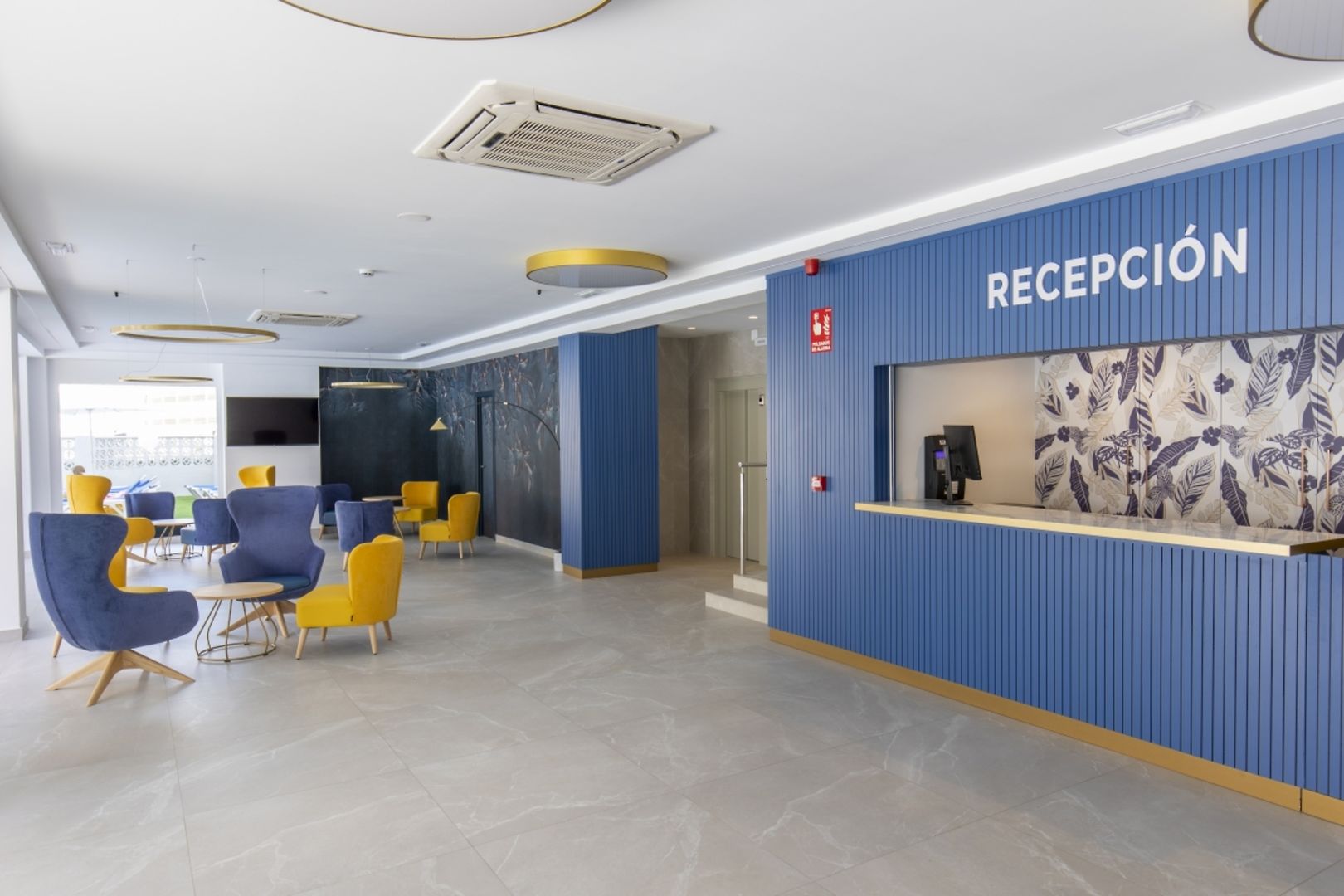 Aparthotel BCL Levante Beach image 2