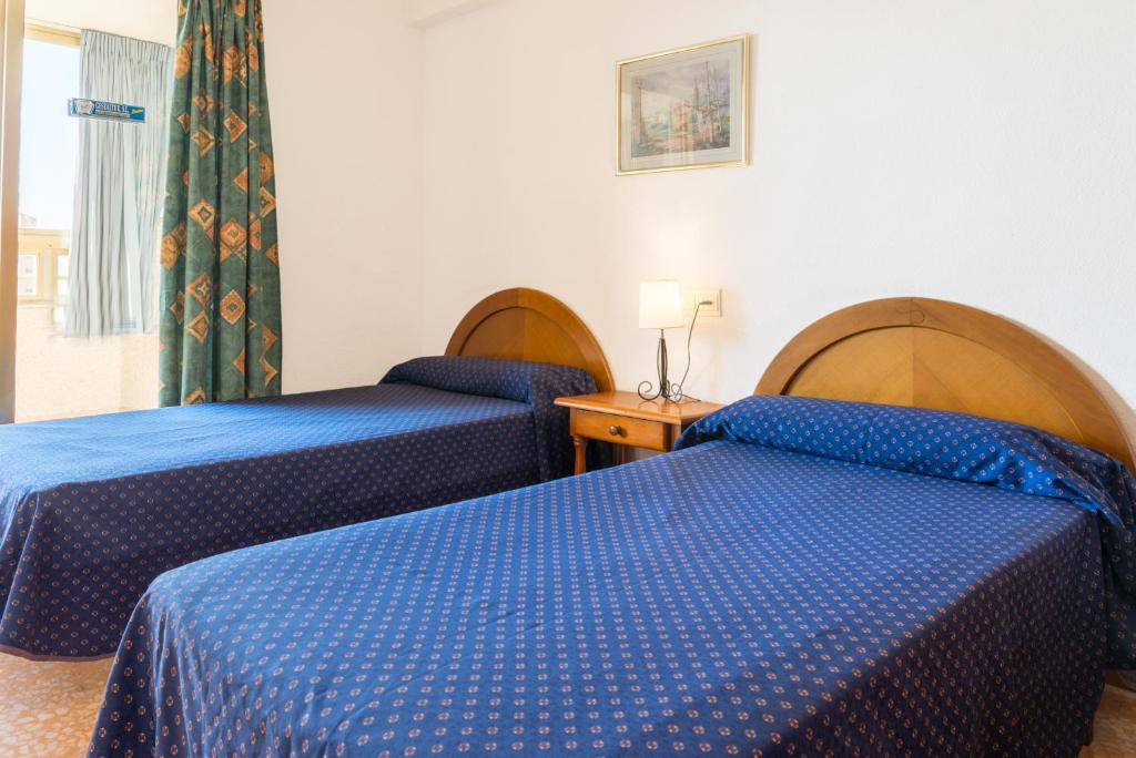 Mariscal IV & V image 1