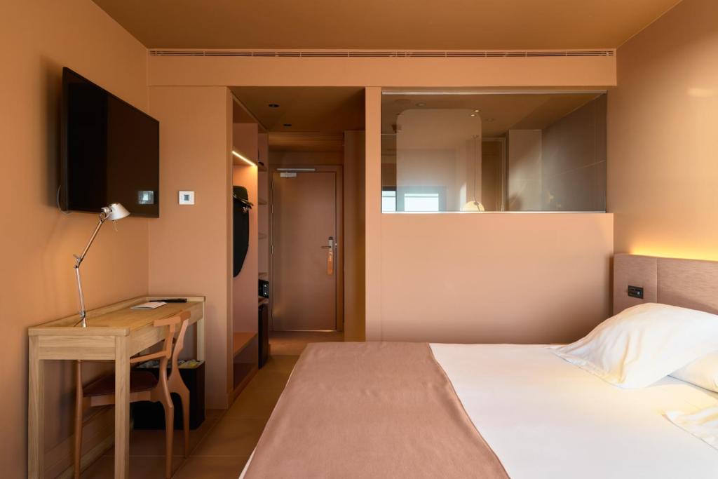 Barcelona Princess image 1