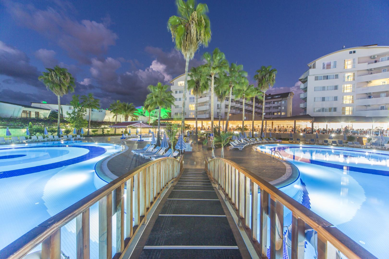 Lonicera World Hotel foto 42