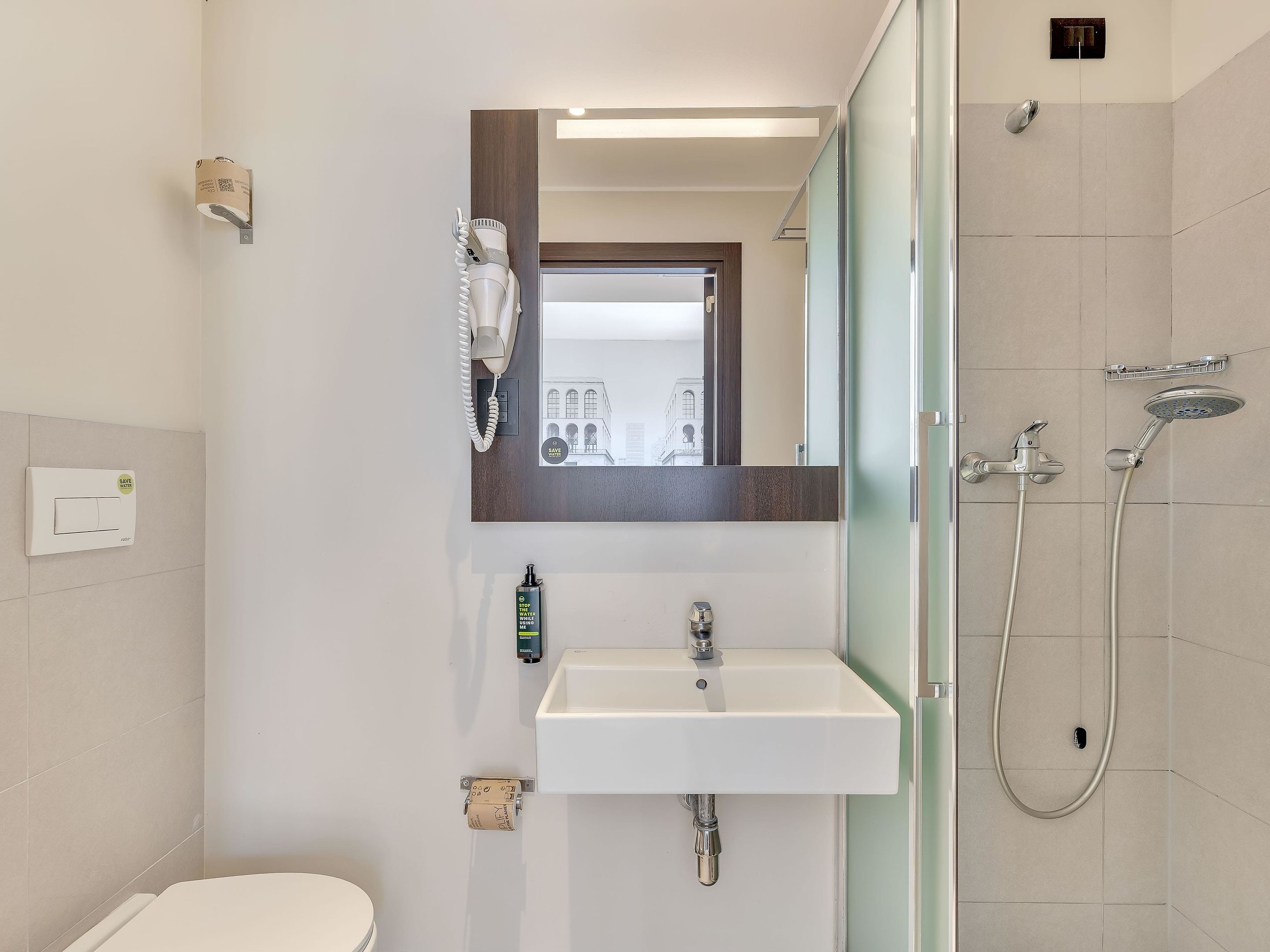 B&B HOTEL Milano Sant'Ambrogio foto 111
