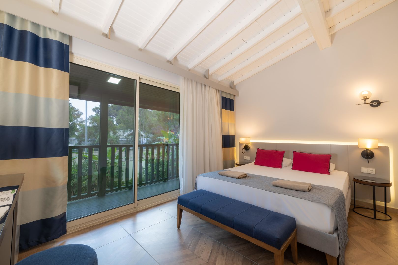 Crystal Flora image 1