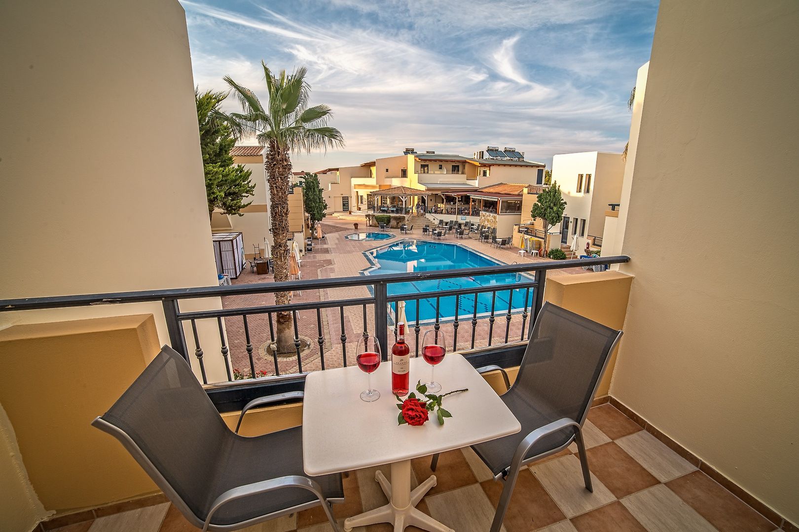 Blue Aegean Hotel & Suites image 3