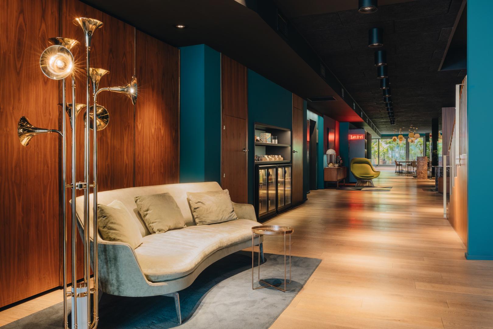 Yurbban Trafalgar Hotel image 3