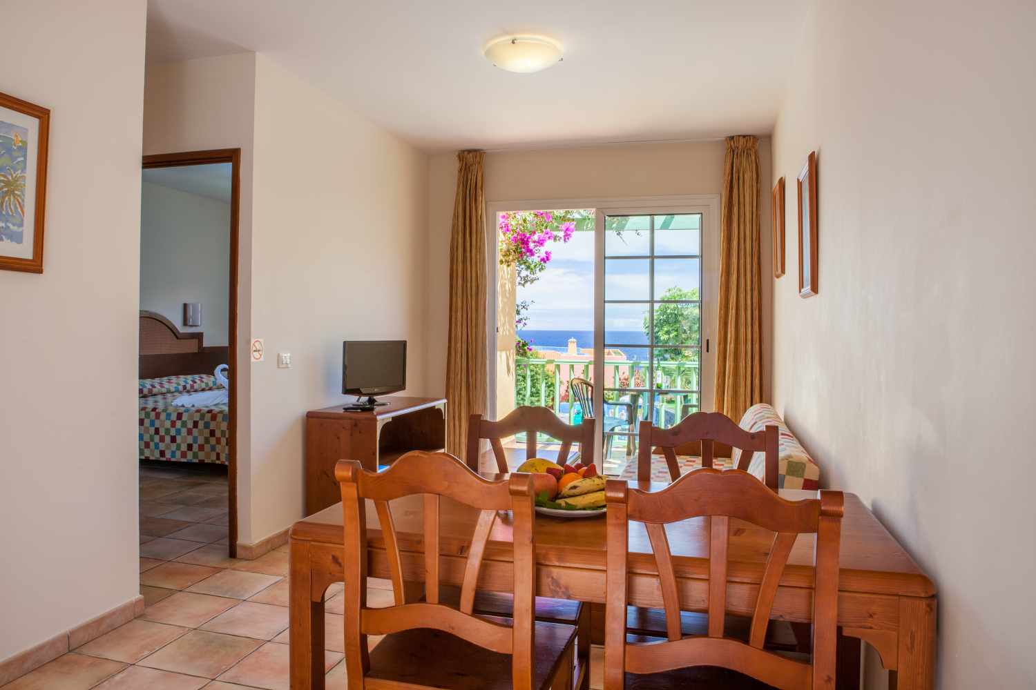 Apartamentos La Caleta foto 56