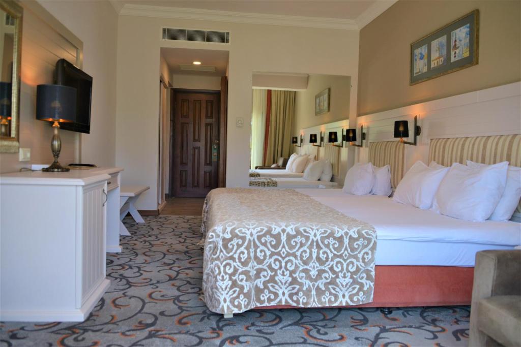 Club Boran Mare Beach image 1