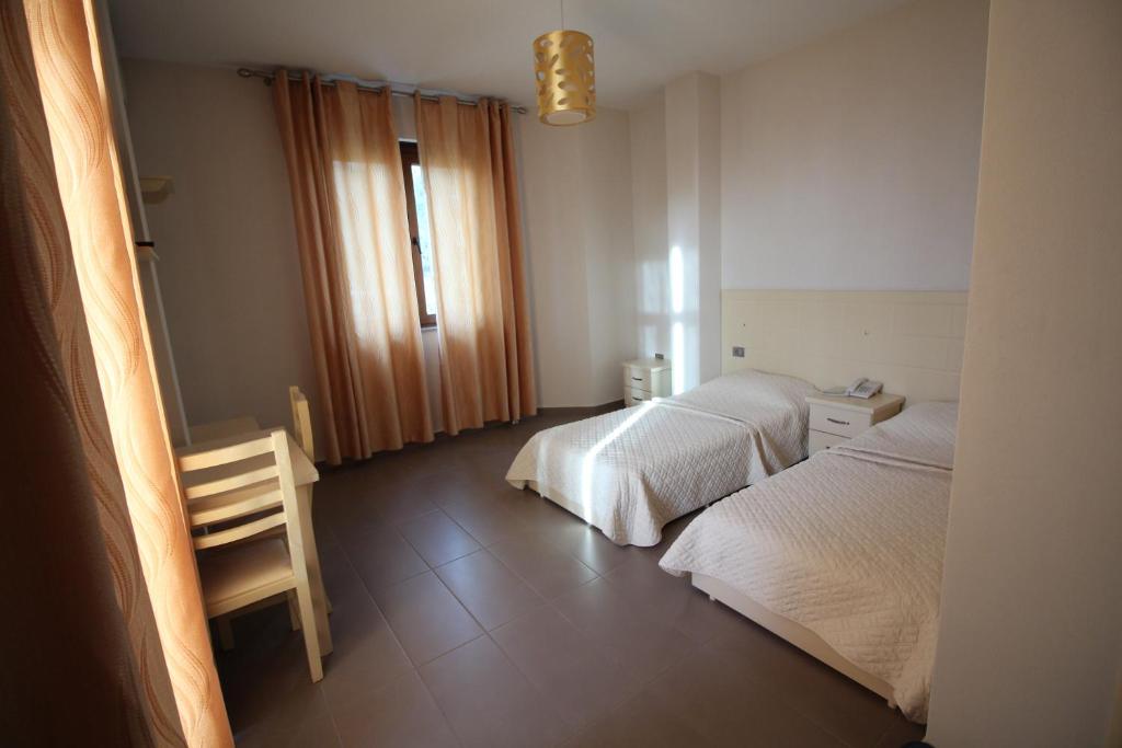 Hotel Piazza foto 2