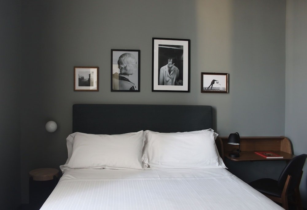 Diplomat Hotel image 1