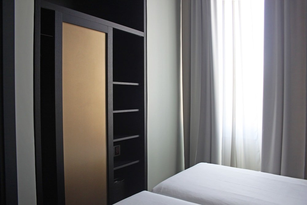 Diplomat Hotel foto 9