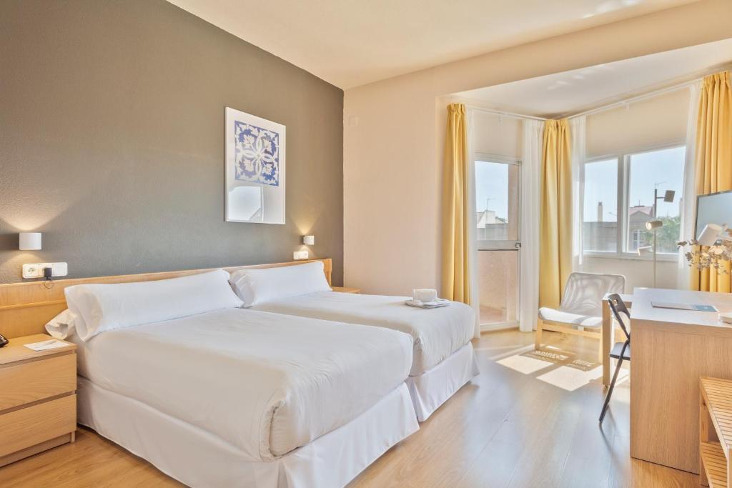 TRH La Motilla Business & Cultural Hotel image 1