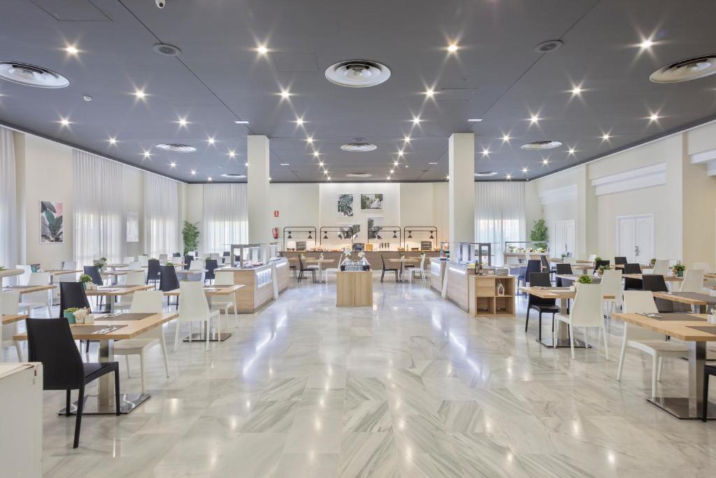 TRH La Motilla Business & Cultural Hotel image 2