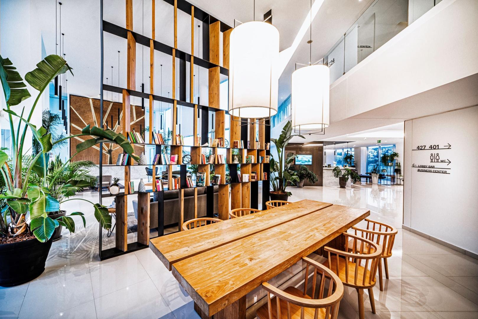 Bar met drankenselectie — Cape Bodrum Luxury Hotel & Beach