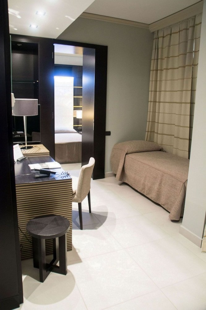 Palazzo Salgar image 3