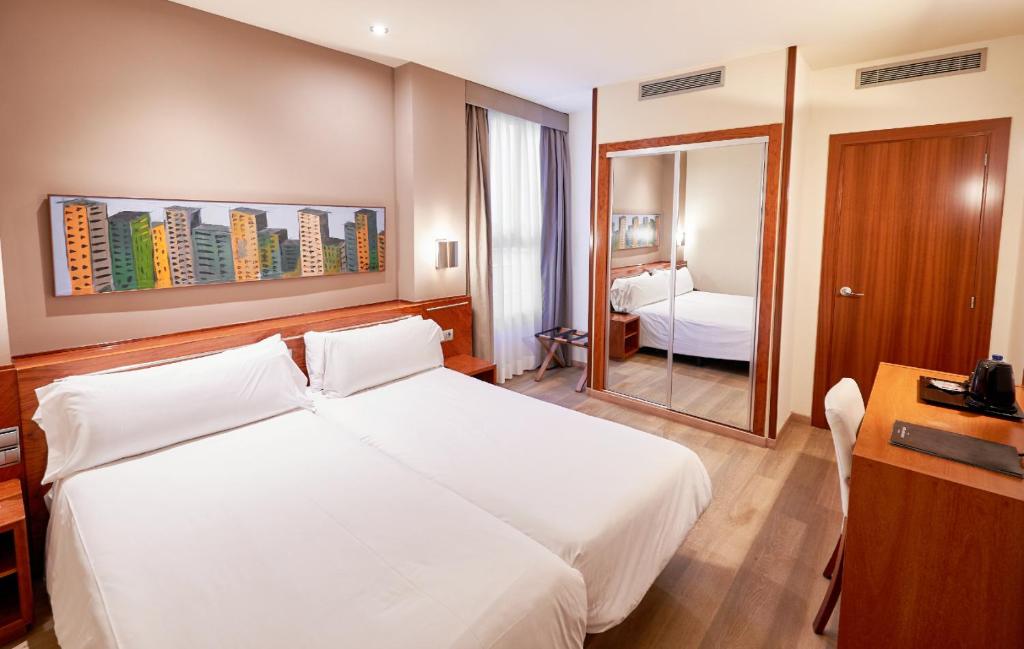 Hotel Garbí Mil·lenni foto 13