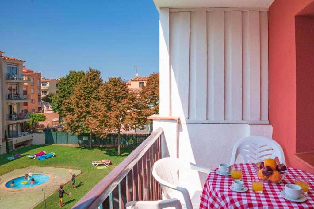 Apartaments Turistics Comte D'Empuries foto 6