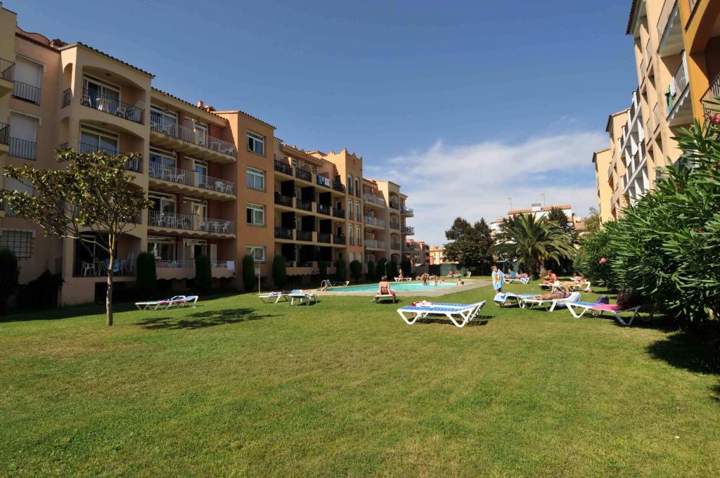 Apartaments Turistics Comte D'Empuries foto 13