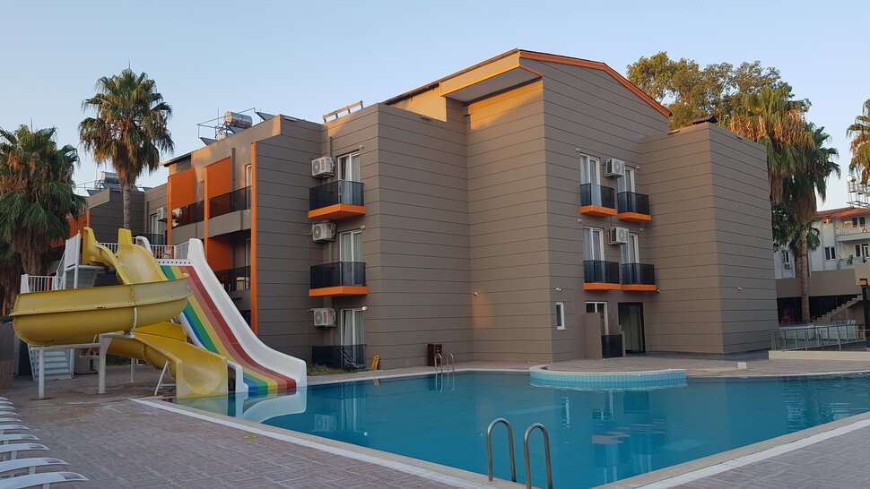 Dionisus Hotel