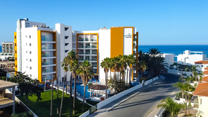 Captain Pier Hotel image 0