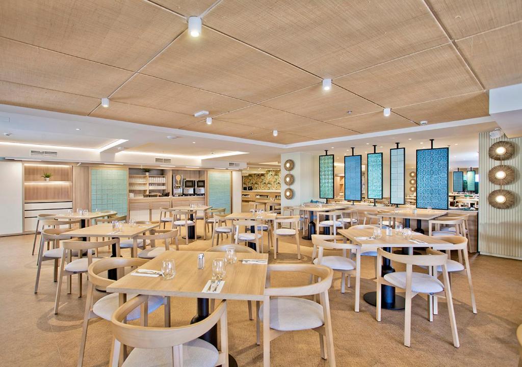 Sunset Beach Club image 3