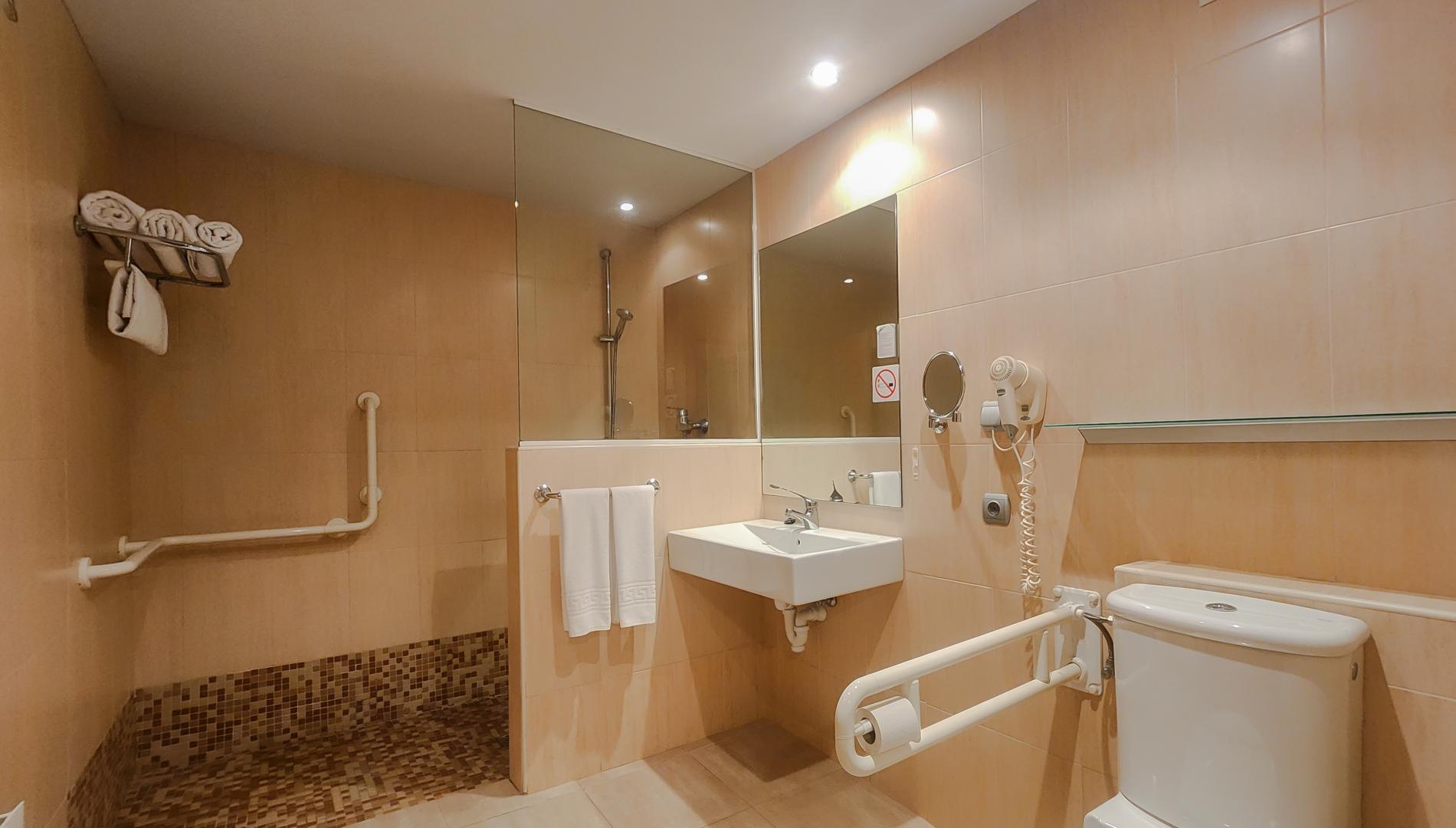 Hotel Faranda Express Alisas Santander foto 43