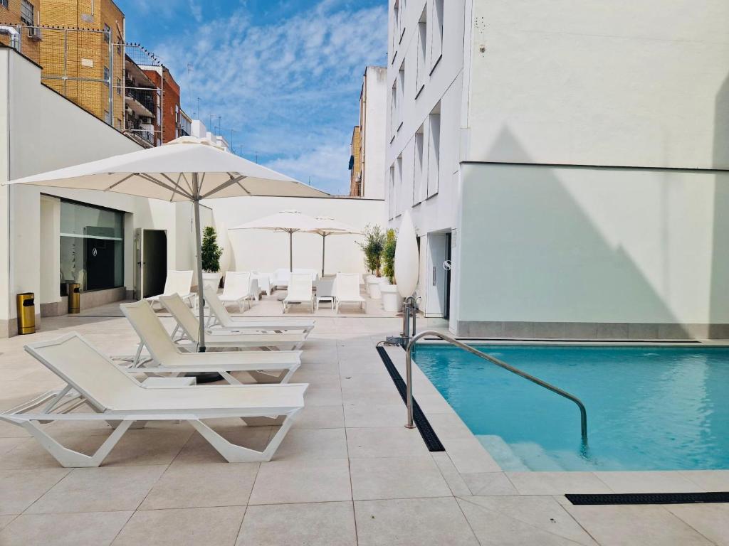 Virgen de los Reyes Affiliated by Senator image 0