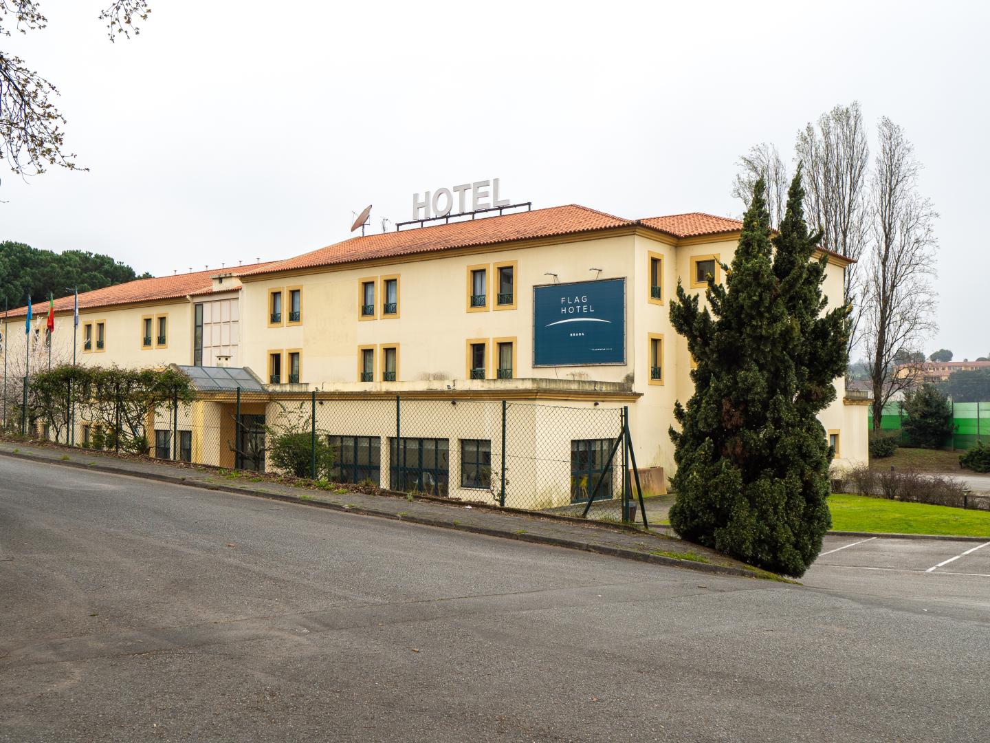 Main image