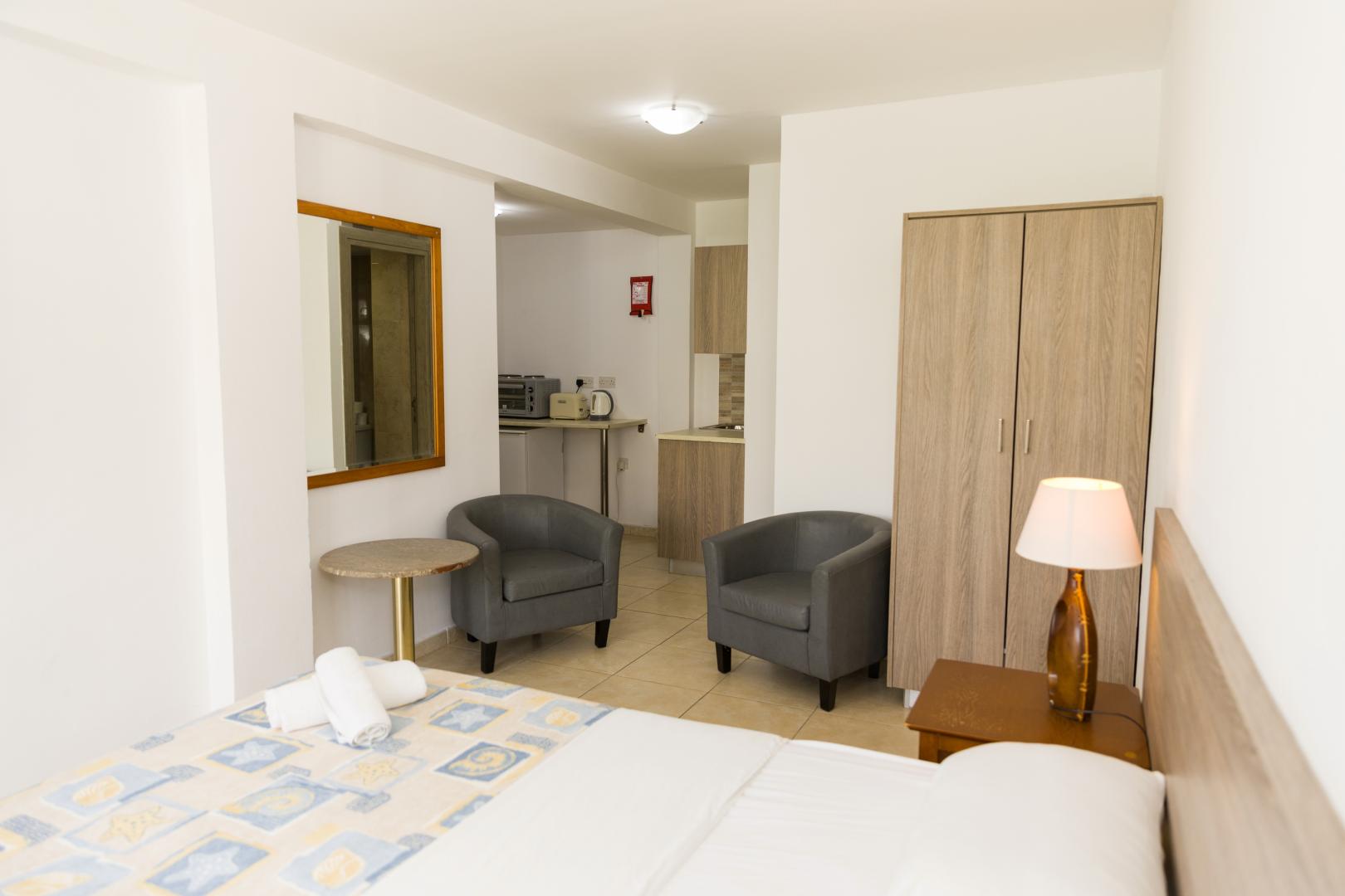 Alecos Hotel Apartments foto 8