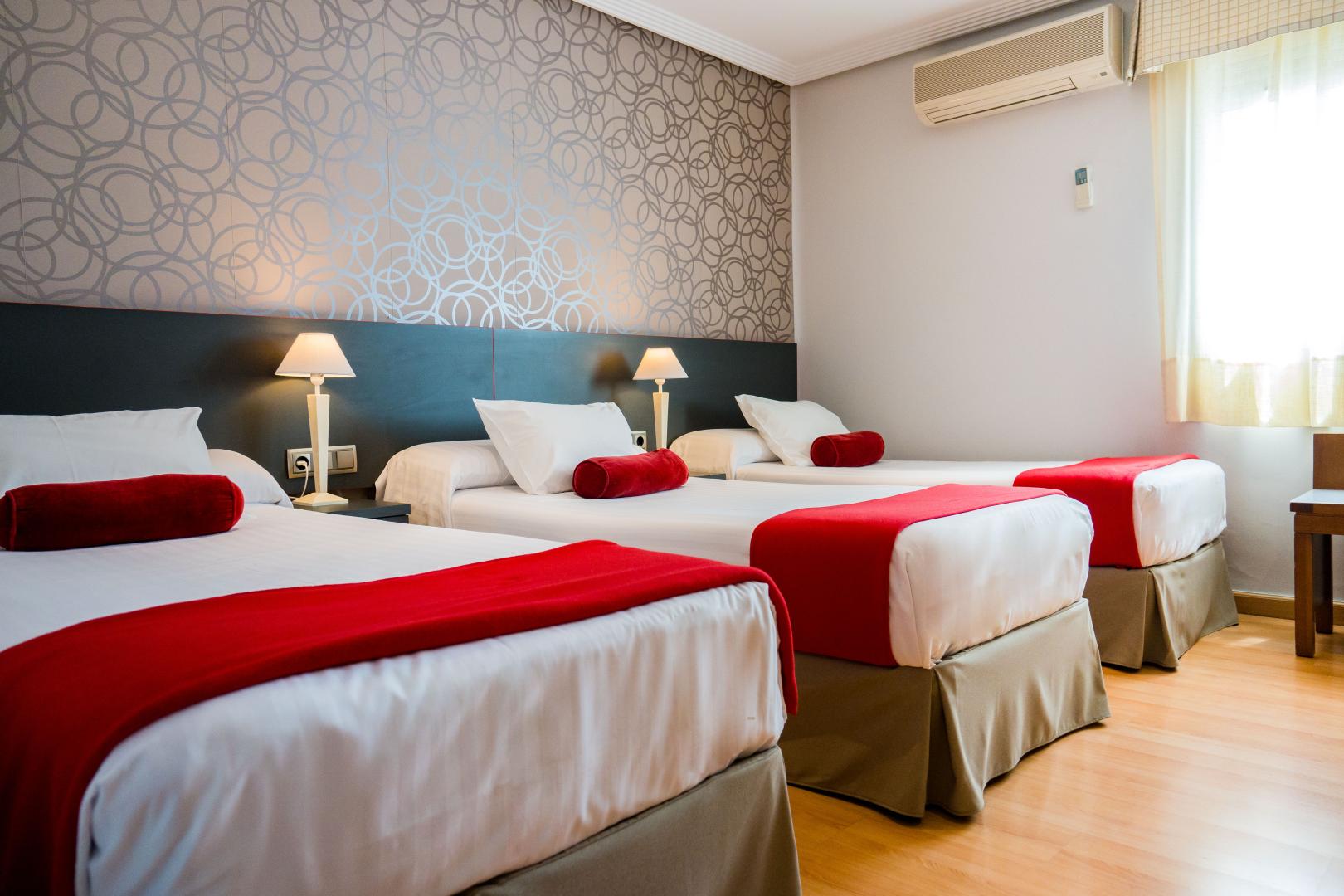Kamer met twee aparte bedden — Husa Costasol