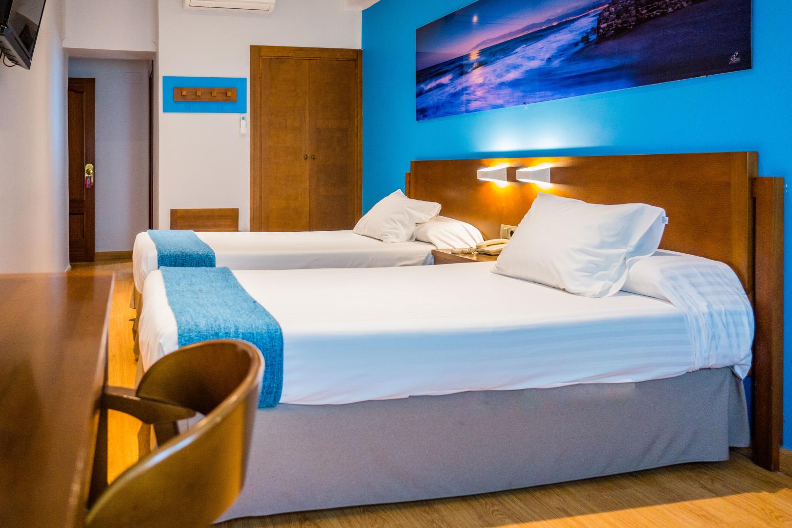 Kamer met twee aparte bedden — Husa Costasol