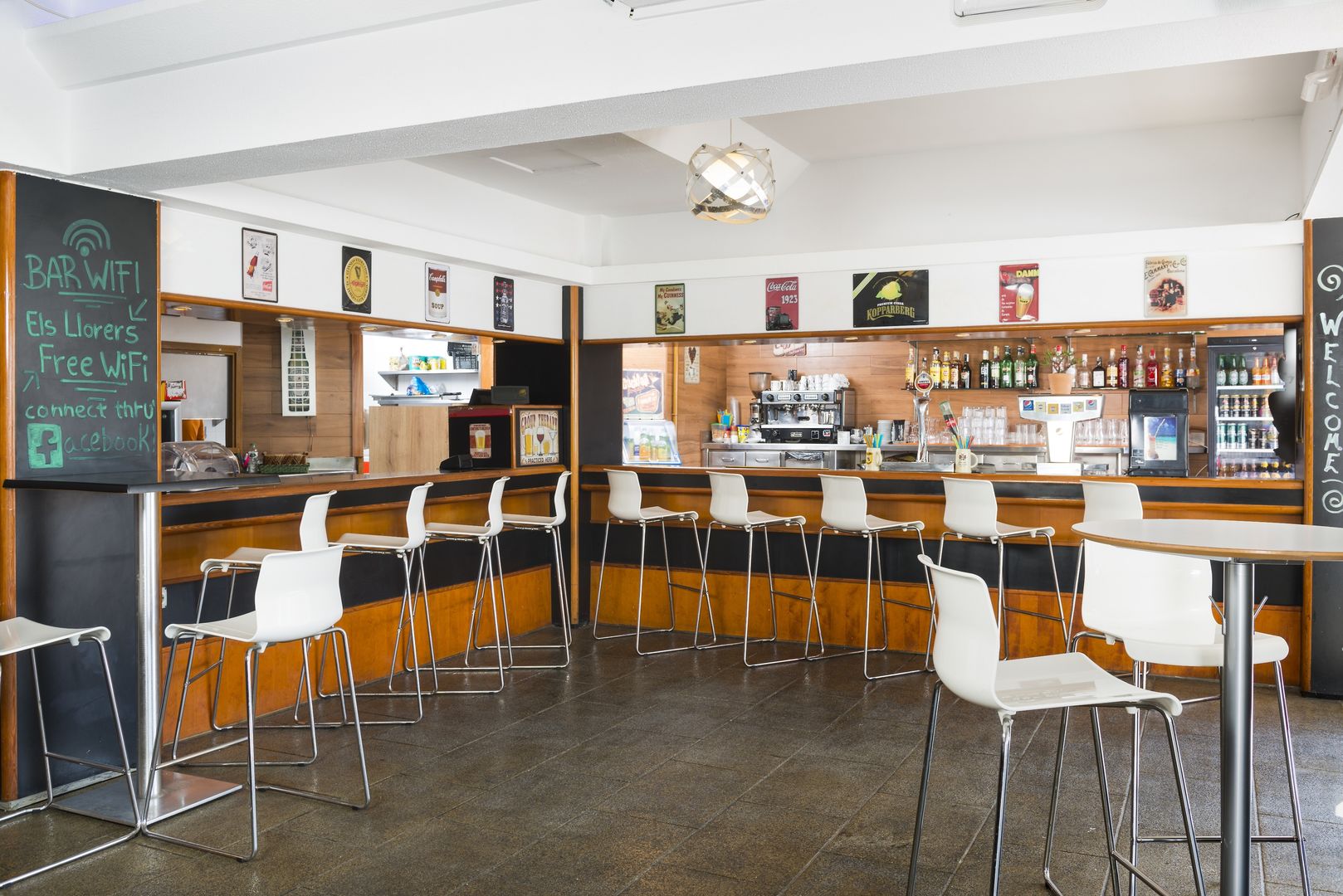 Els Llorers Apartamentos image 3