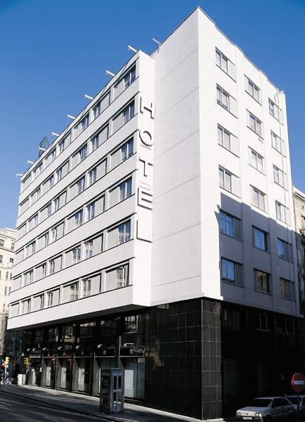 HG City Suites Barcelona image 1